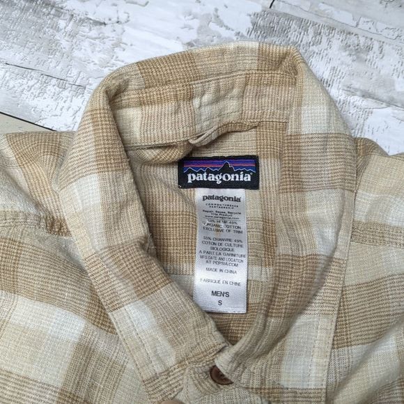 Patagonia hemp cotton blend tan plaid short sleeve button down collared shirt - Picture 4 of 8